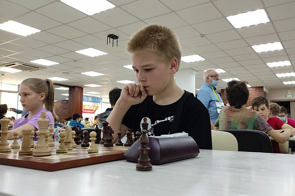 «Шахматную королеву» выиграла команда спортивной школы по шахматам